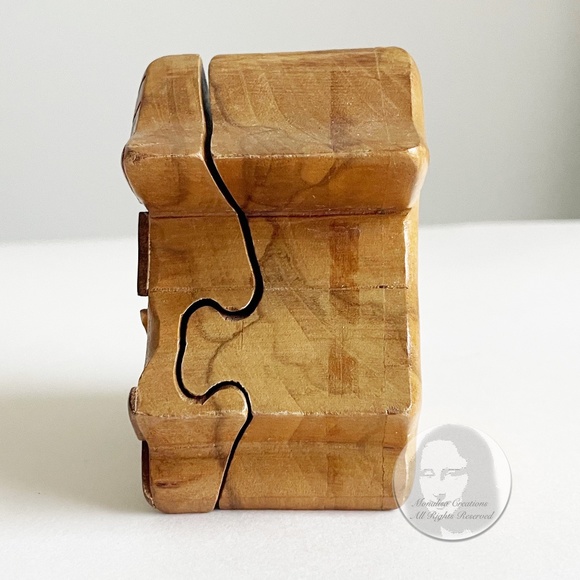 Wooden Fish Trinket Case Puzzle Box Stash Home Decor Vintage Artisan - Picture 4 of 5